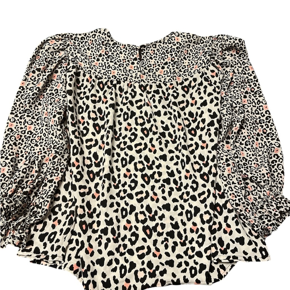 Maurices Animal Leopard Print Top in Black and Cream Puff Sleeves Size XXL NWOT - Picture 7 of 7